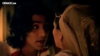 Een Sensuele Compilatie Van Klassieke Indiase Naaktscènes Met Indira Varma En Sarita Choudhury